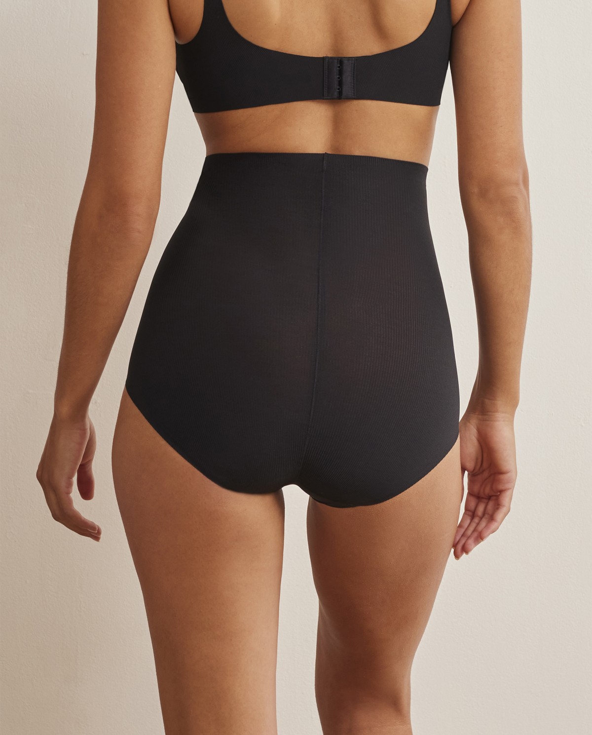 faja-cintura-alta-10693-negro (1)