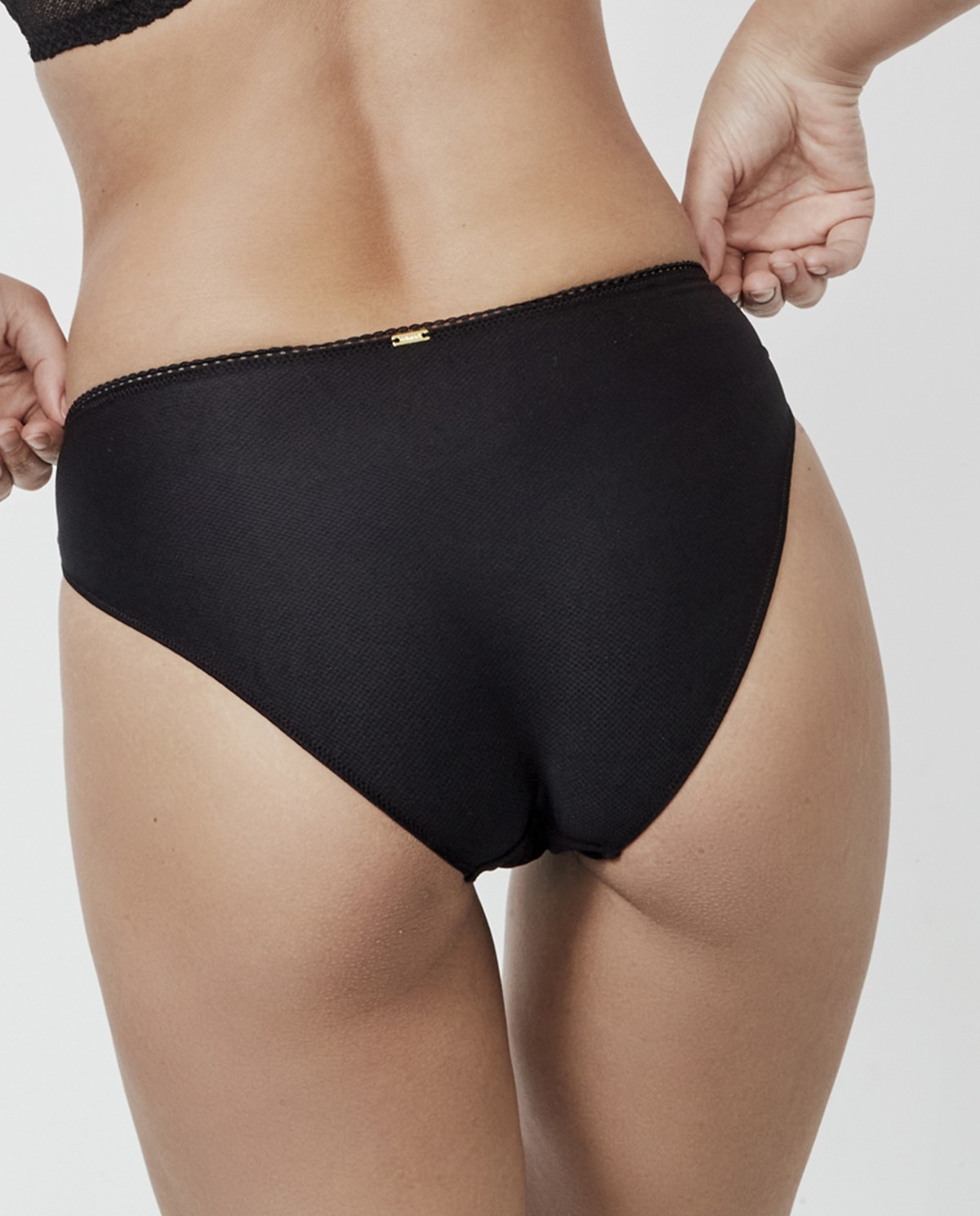 braga-bikini-clásica-61202-004-negro (1) Braguita Bikini Selmark 61202