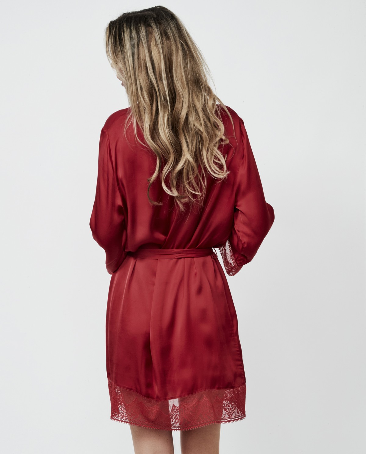 camisón-lencero-corto-by-pilar-rubio-90960-117-rojo (1)