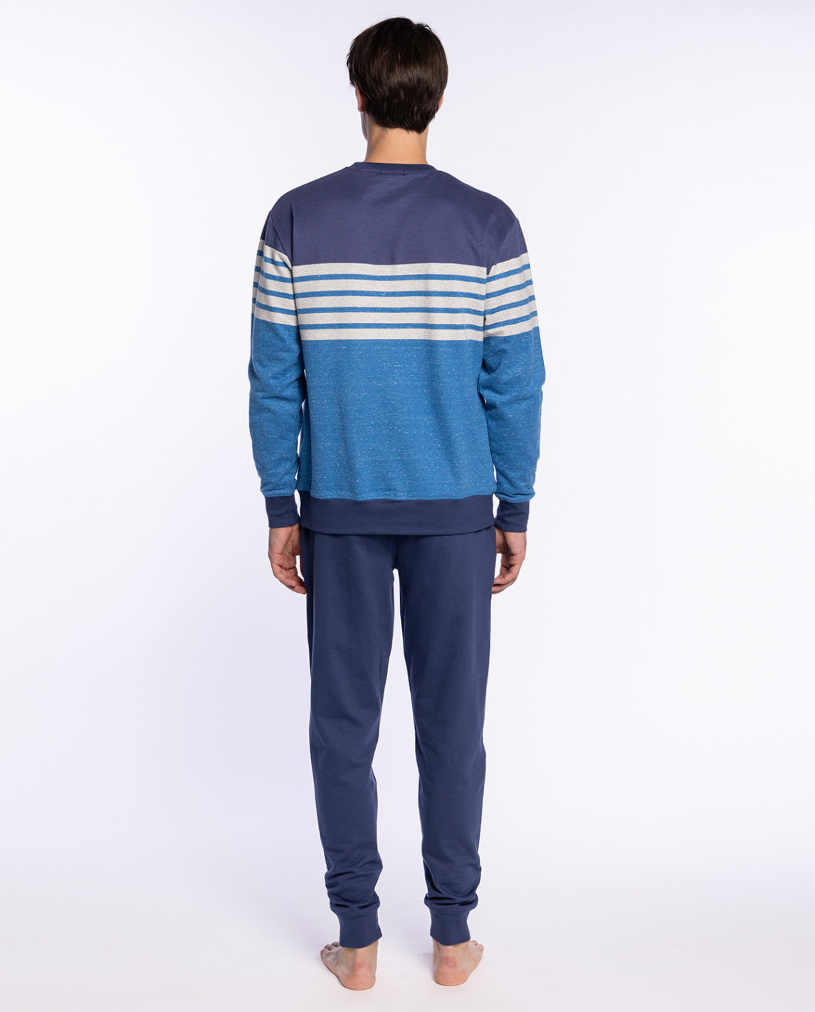 pijama-largo-de-felpa-con-rayas-refinement (1) Pijama Punto Blanco 3468970