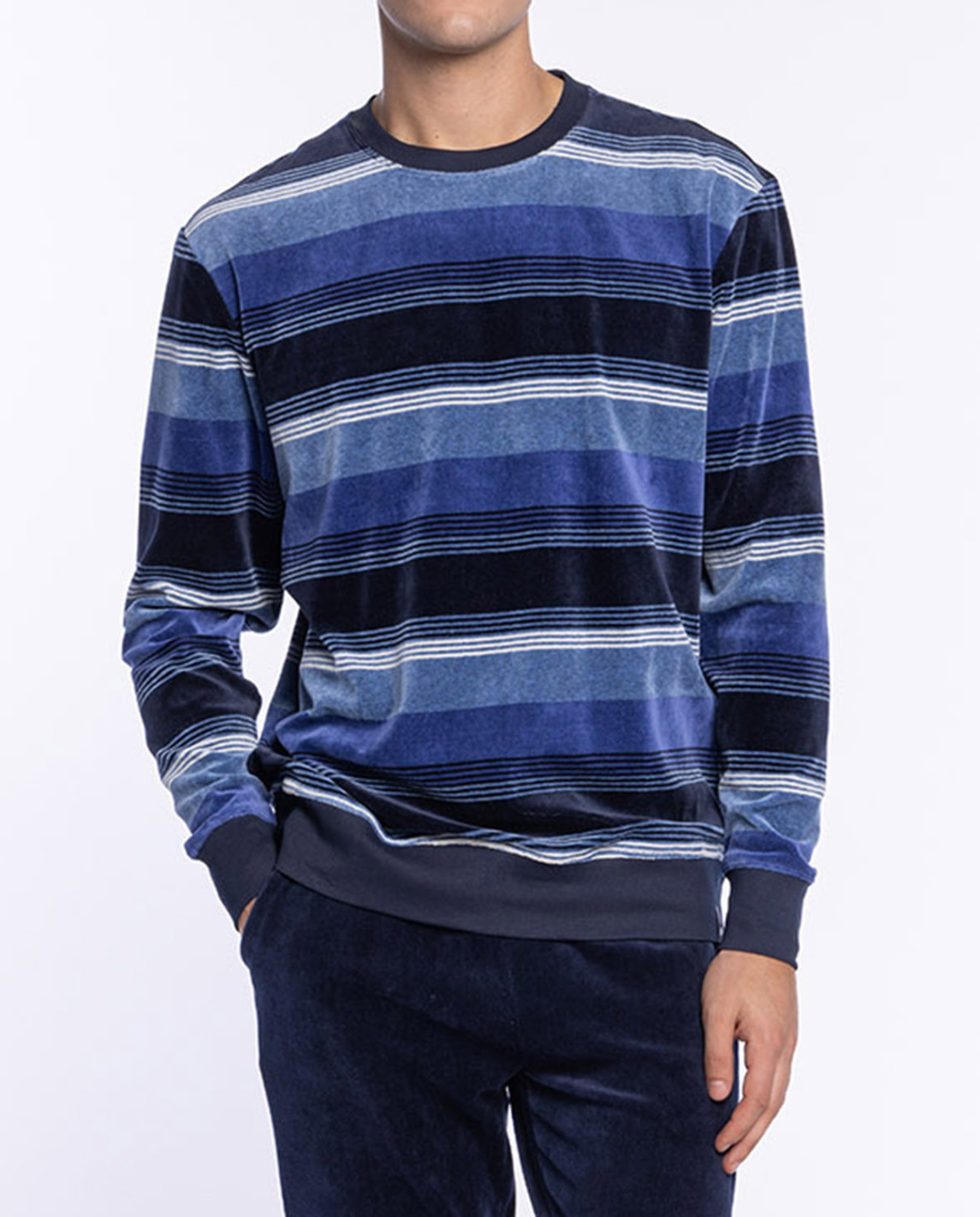 pijama-largo-de-terciopelo-elegance (2)