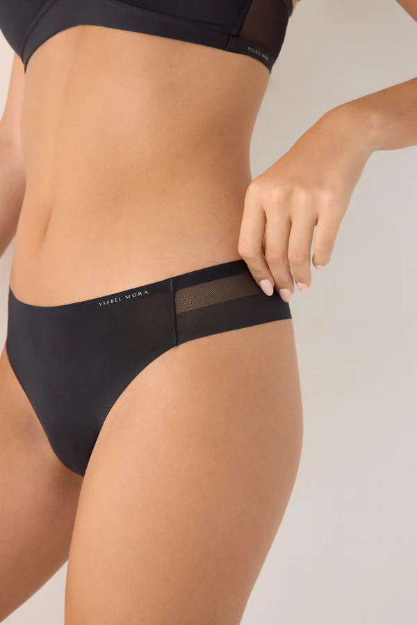 10186-04-nomarks-tanga-negro-ysabel-mora